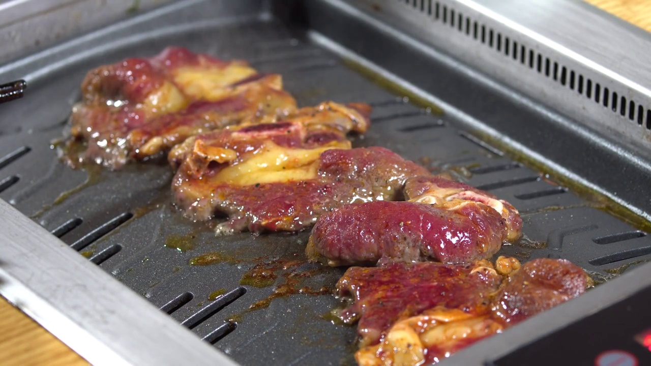 韩式烤肉铁板烤肉视频素材