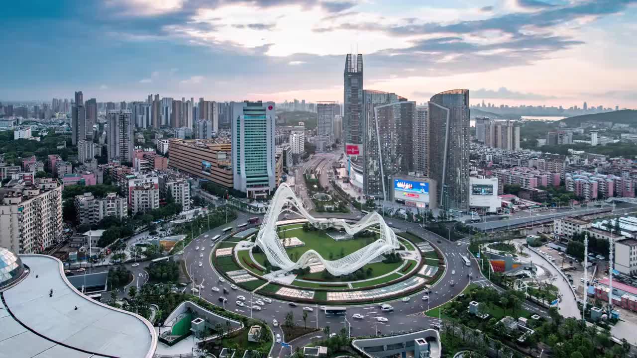 湖北省武汉市光谷广场日落延时视频素材
