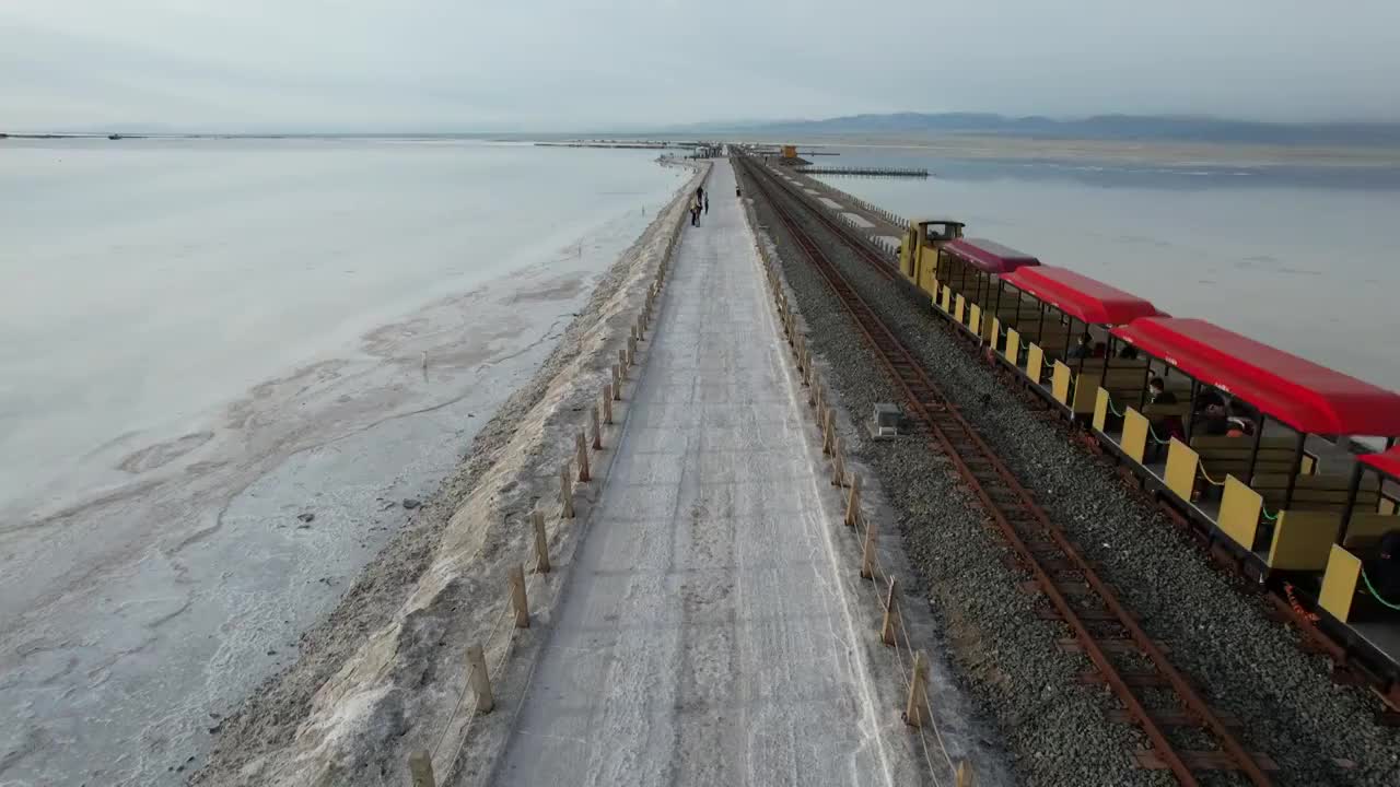 茶卡盐湖 小火车 跟随视频下载