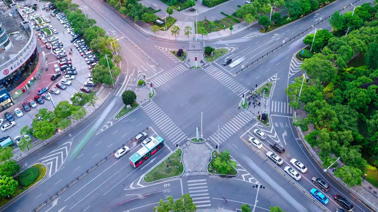 现代城市道路交通视频素材