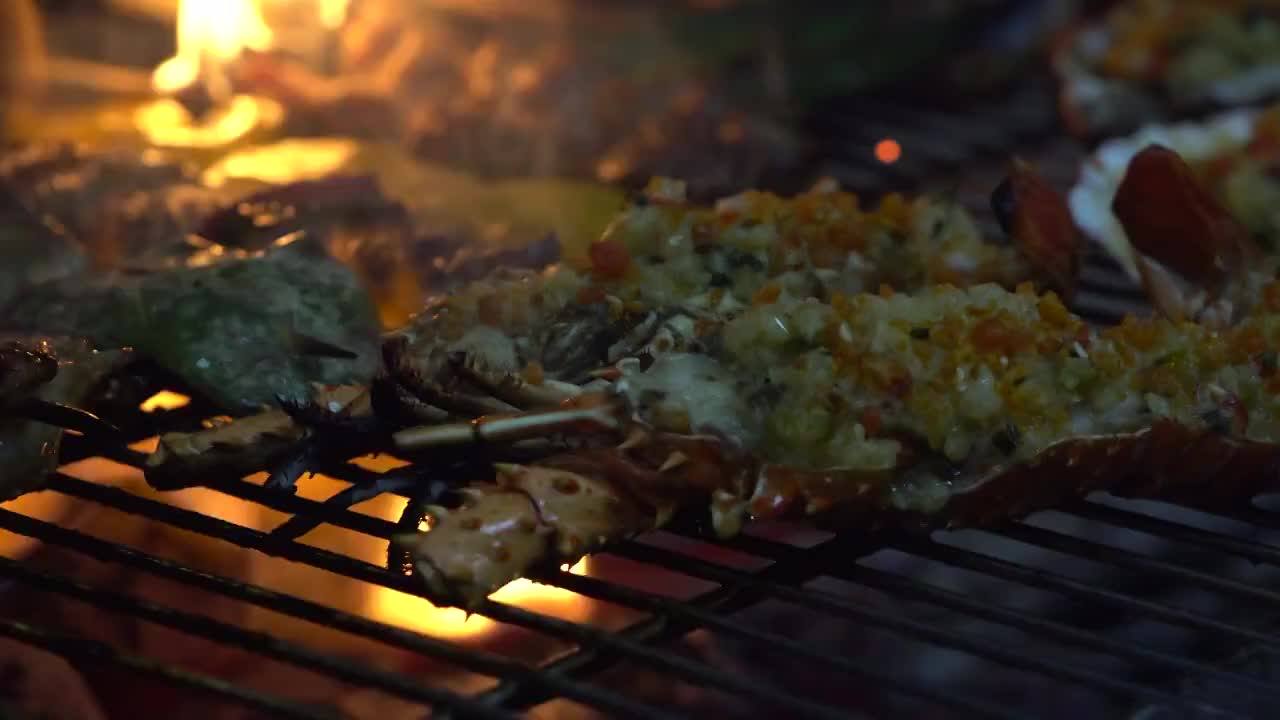 日本料理烧鸟烧烤牛肉鸡肉烤肉视频下载
