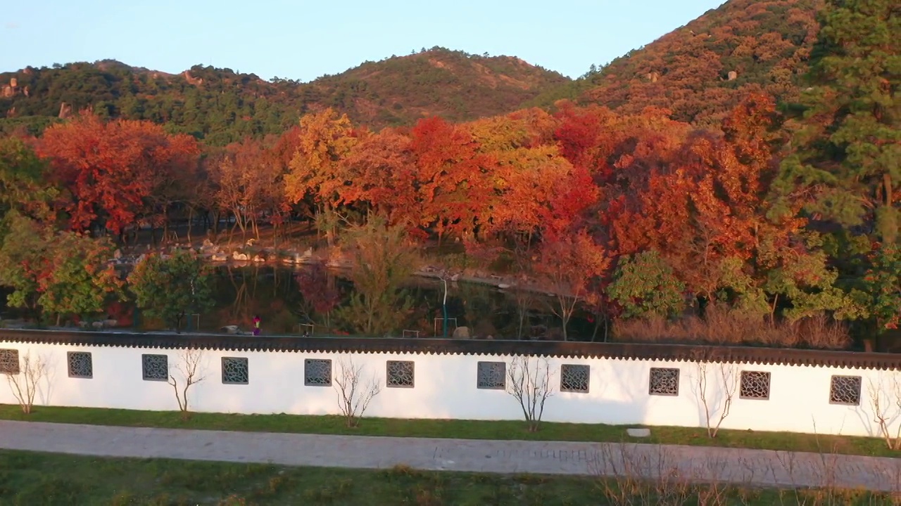苏州新区天平山的秋色迷人视频素材