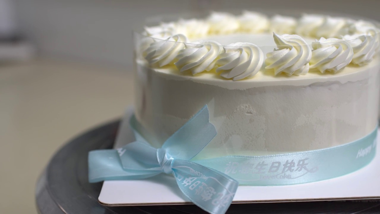 蛋糕店制作生日蛋糕视频素材
