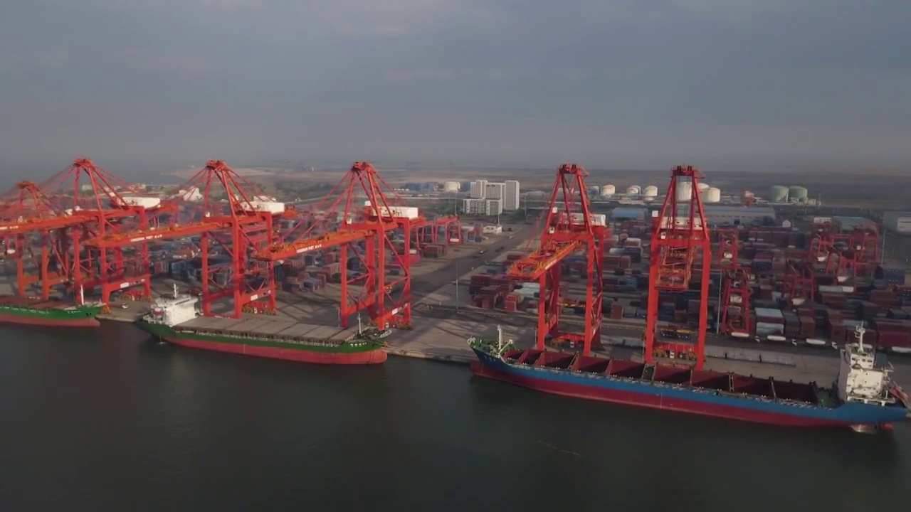 国家经济重要设施，货物出入的唐山港视频下载