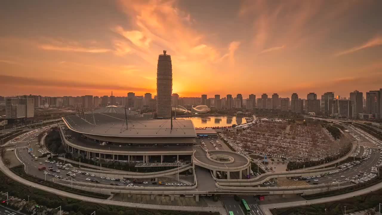 郑州大玉米（绿地千玺广场）落日、日暮、日转夜延时视频素材