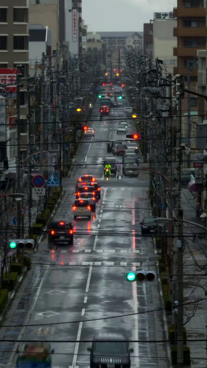 日本高松阴雨天的交通马路视频素材