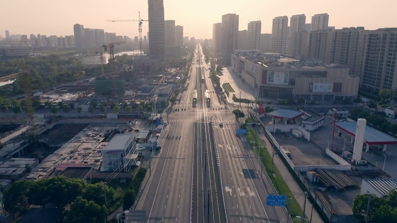上海松江特色交通工具有轨电车视频素材