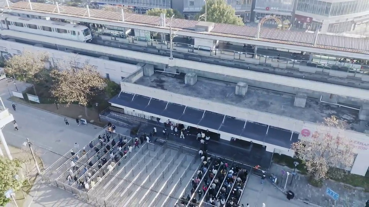 上海地铁站排队人群视频素材