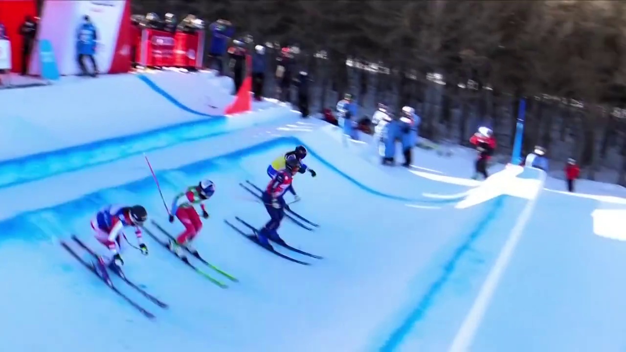 中国的双板滑雪比赛（选编）视频素材
