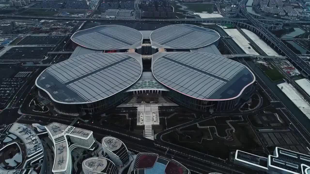 航拍上海国家会展中心视频下载