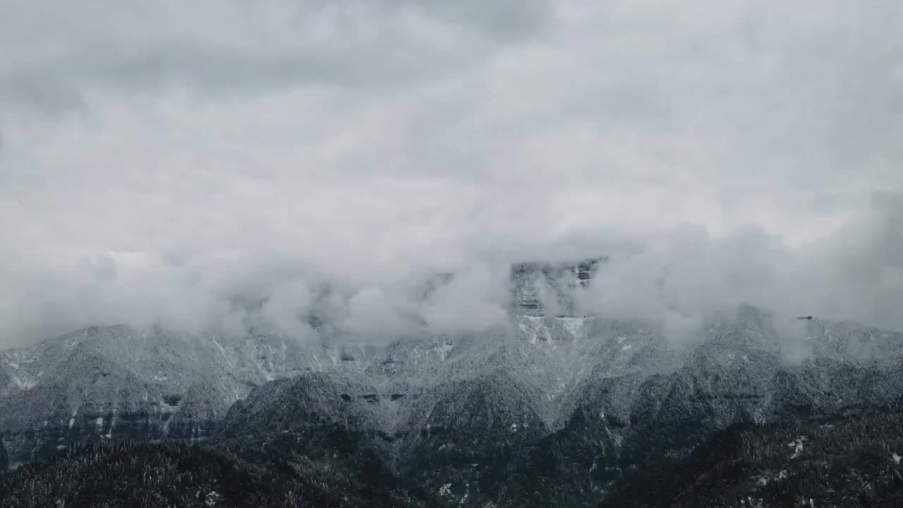 四川瓦屋山雪山航拍视频素材