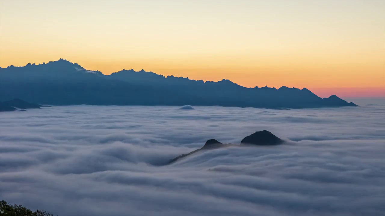 山顶上的云海视频下载