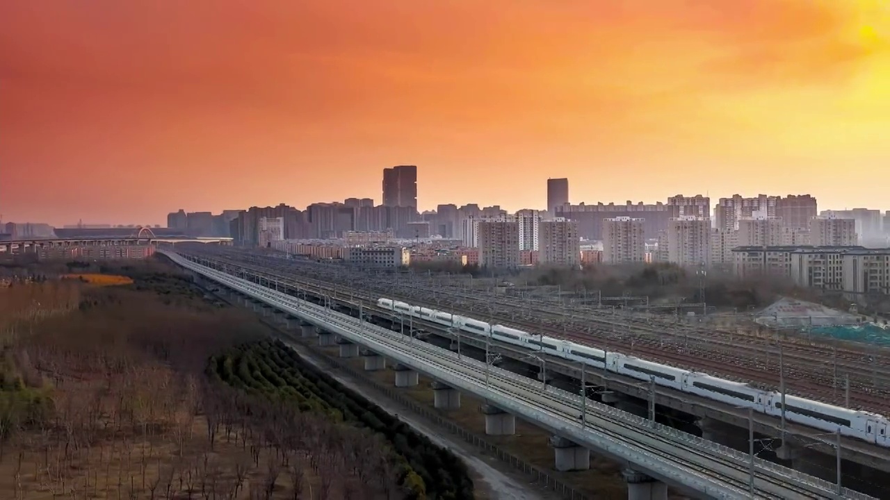 郑州东站地区高铁航拍视频素材