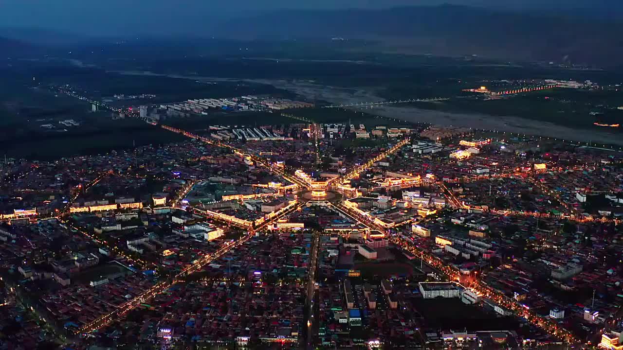 航拍中国新疆伊犁特克斯县八卦城夜景视频素材