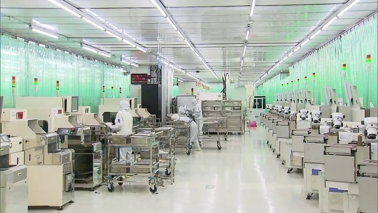 中国的高科技自动化生产线（选编）视频素材