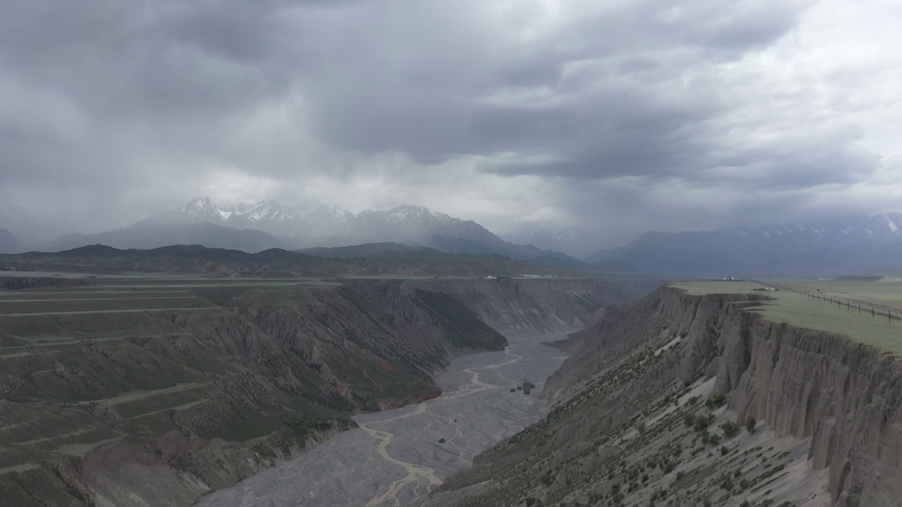 新疆安集海大峡谷视频素材