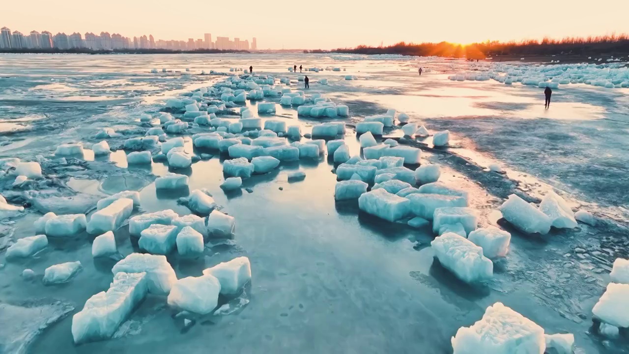 4K哈尔滨大景松花江冬季冰封冰面纹理视频下载