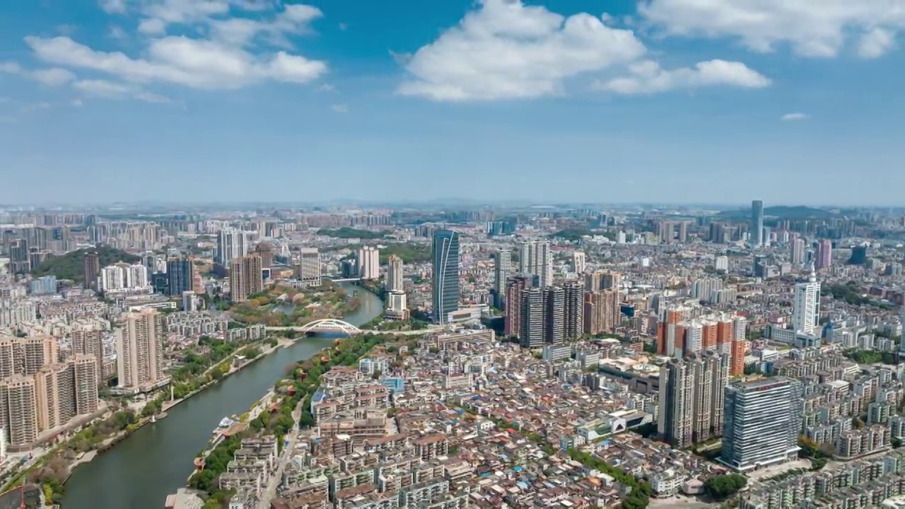 航拍广东中山城区和岐江两岸建筑城市风光视频下载