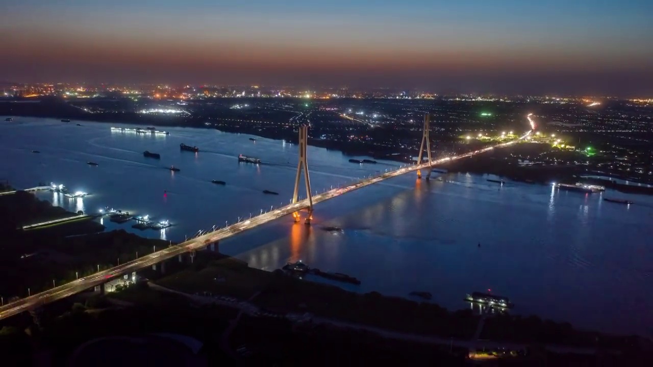 航拍南京长江二桥夜景视频素材