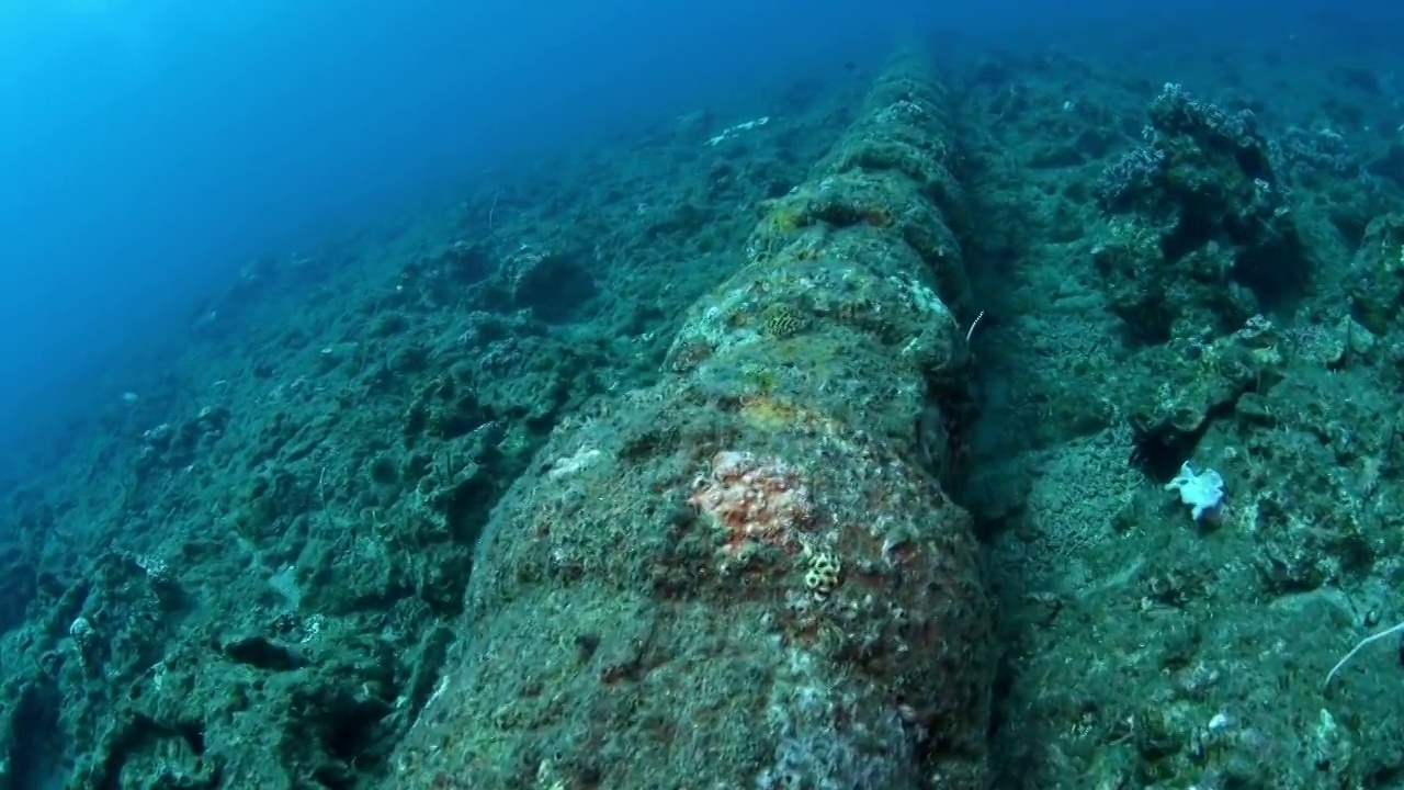 水下摄影海底管线海底管道视频素材