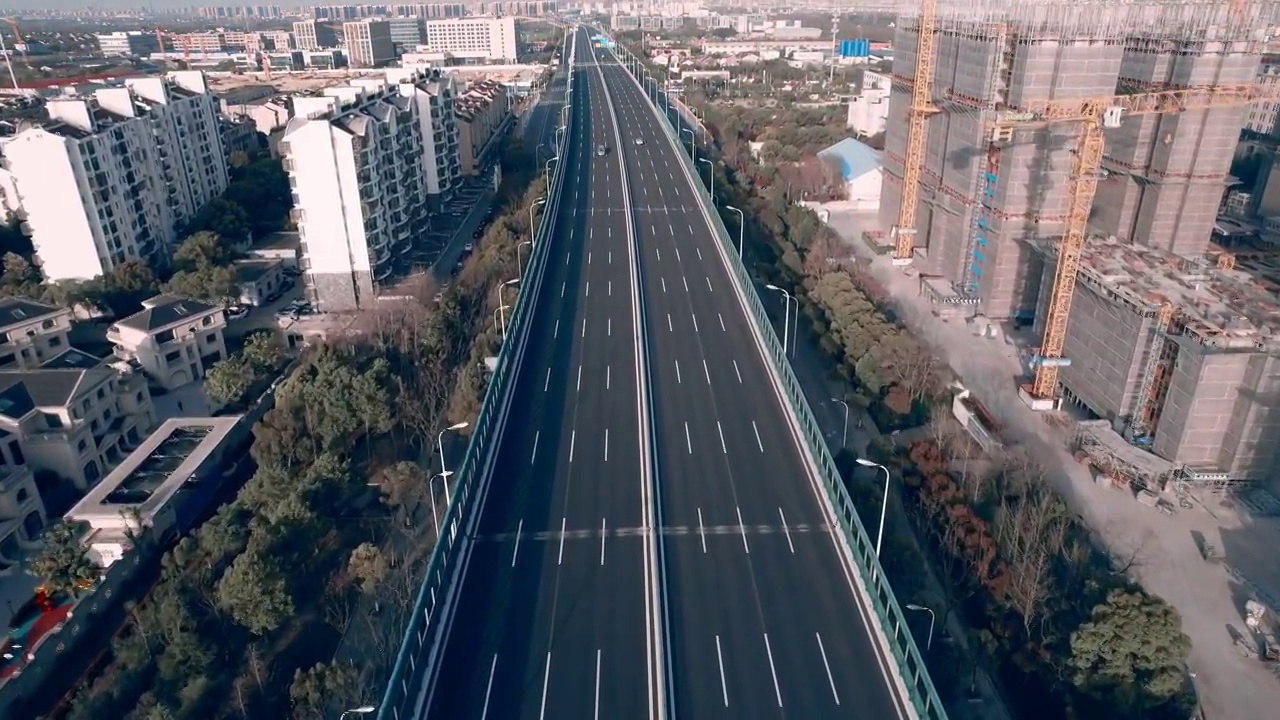 疫情防控时的上海高架路视频素材