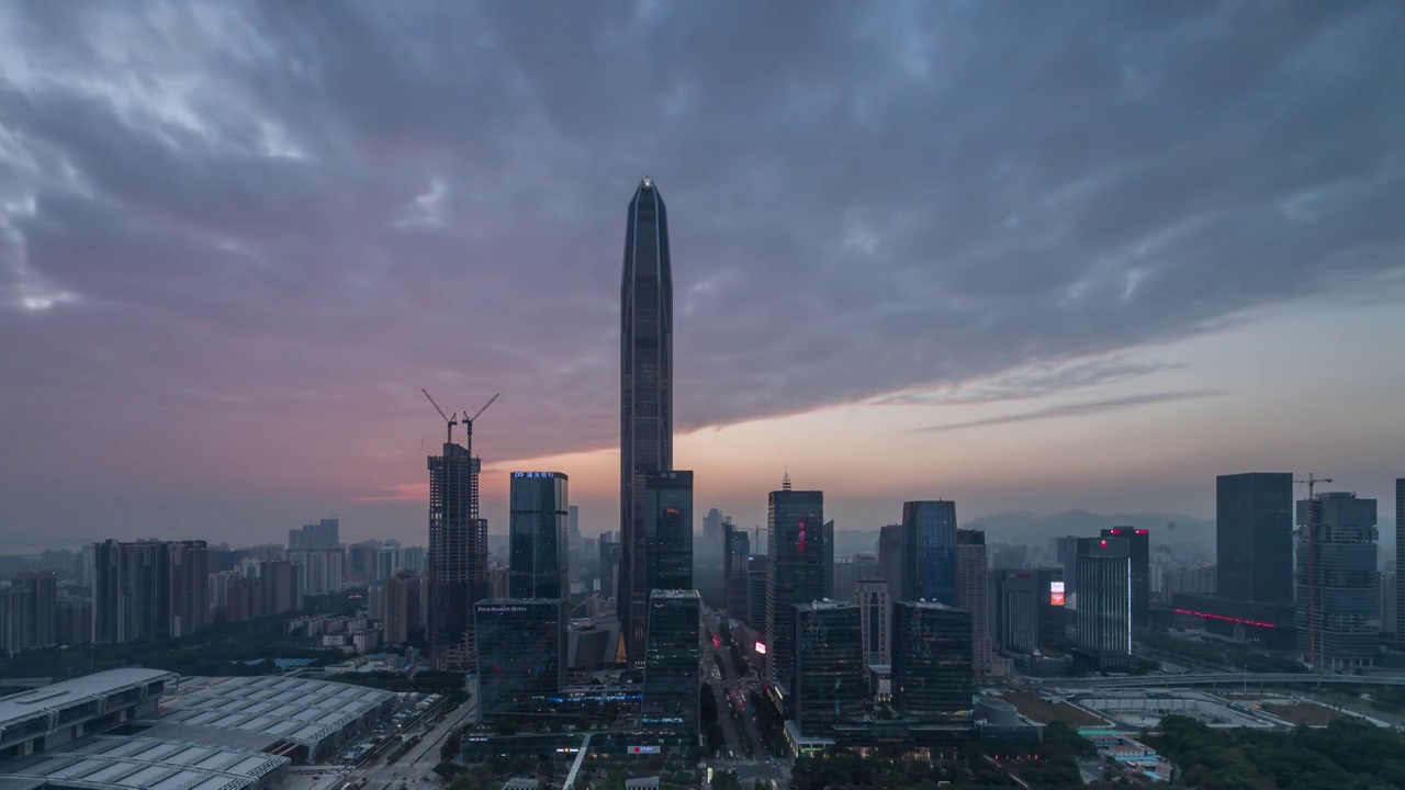 延时拍摄深圳平安金融中心日落视频素材