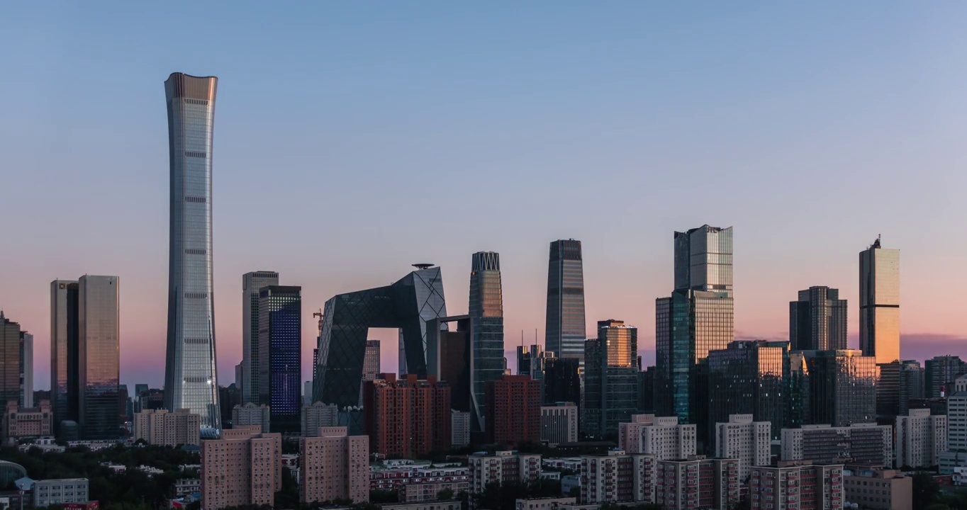 北京CBD城市天际线日转夜延时摄影视频下载