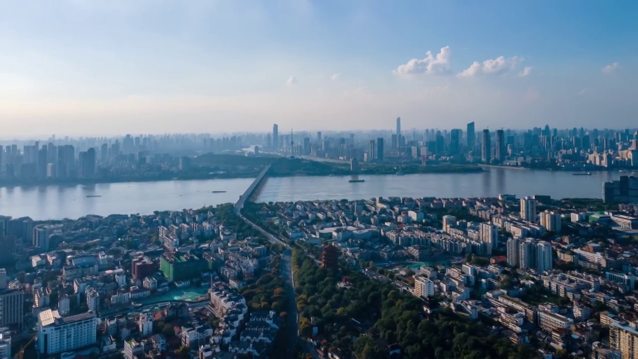 湖北武汉长江大桥城市航拍4K视频素材