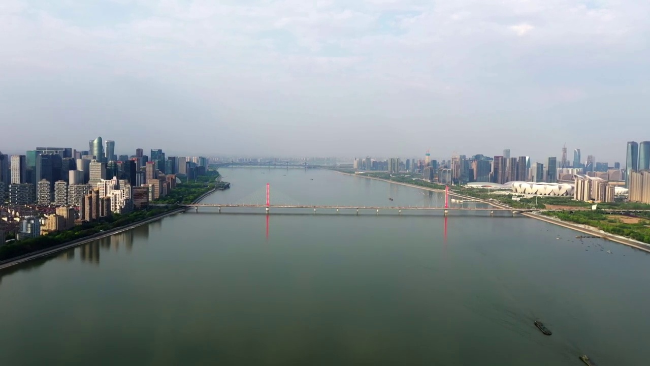 钱塘江沿岸建筑风光航拍视频下载