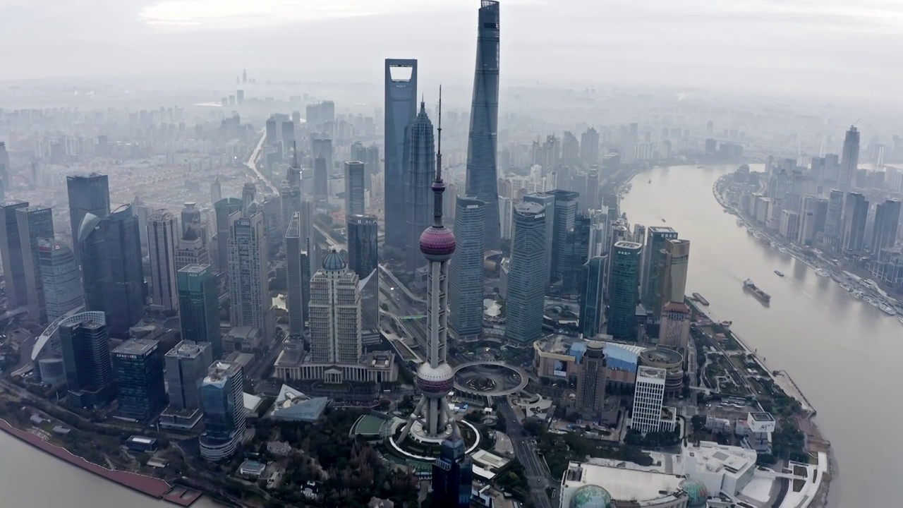 上海外滩航拍，空境城市风光清晨4K航拍视频素材