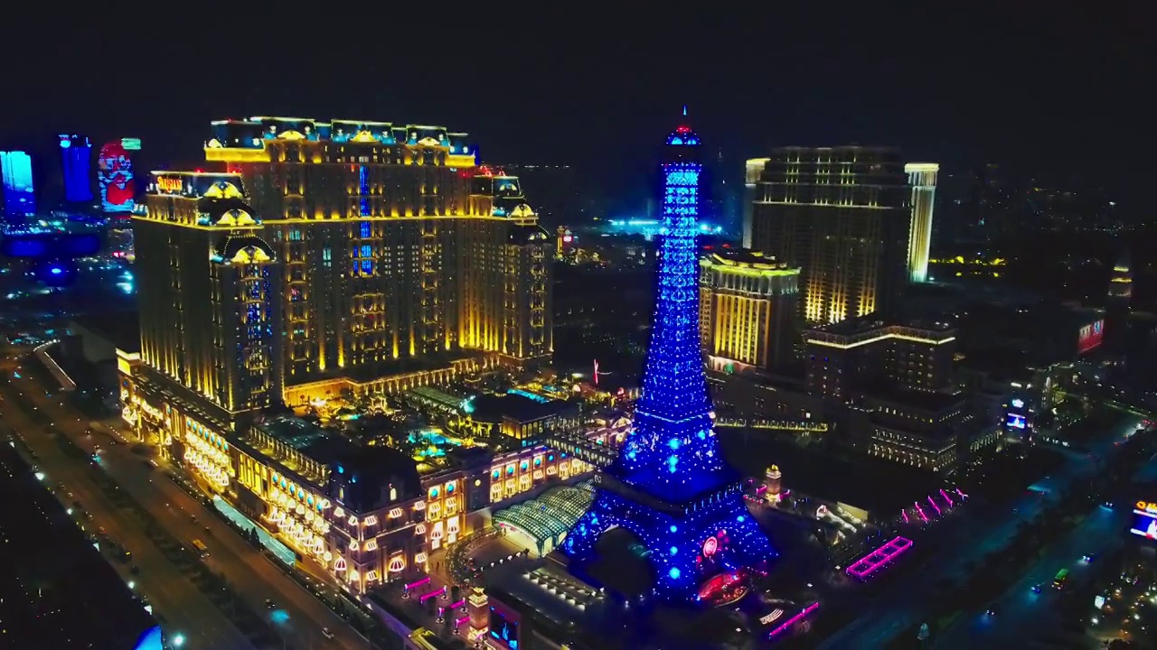 澳门夜景之巴黎人酒店视频素材