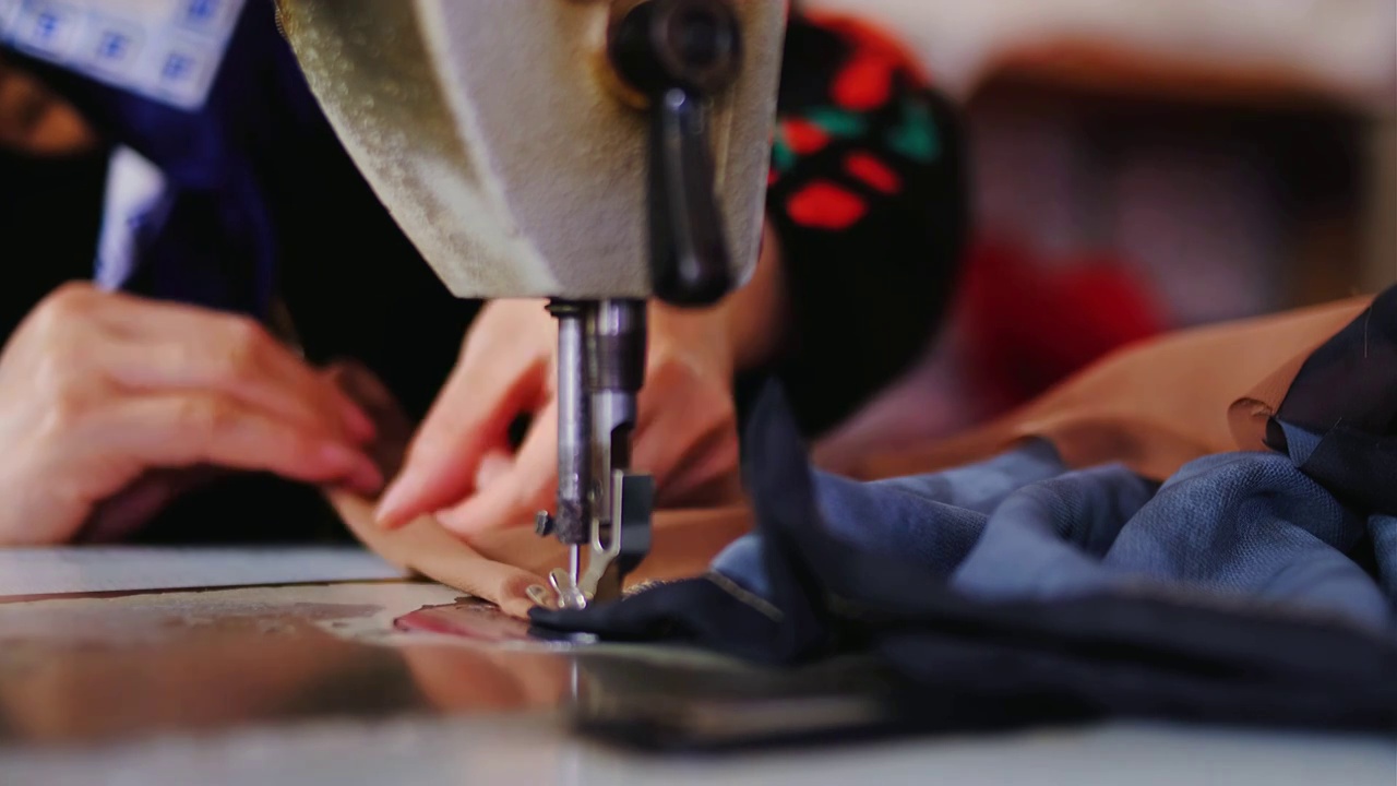四川省绵阳市缝纫，裁缝，时尚设计视频素材