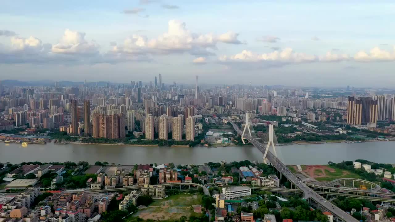 航拍广州鹤洞大桥实时视频视频素材