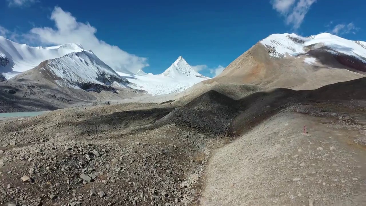 西藏日喀则冈底斯山脉普拉喜琼航拍视频素材