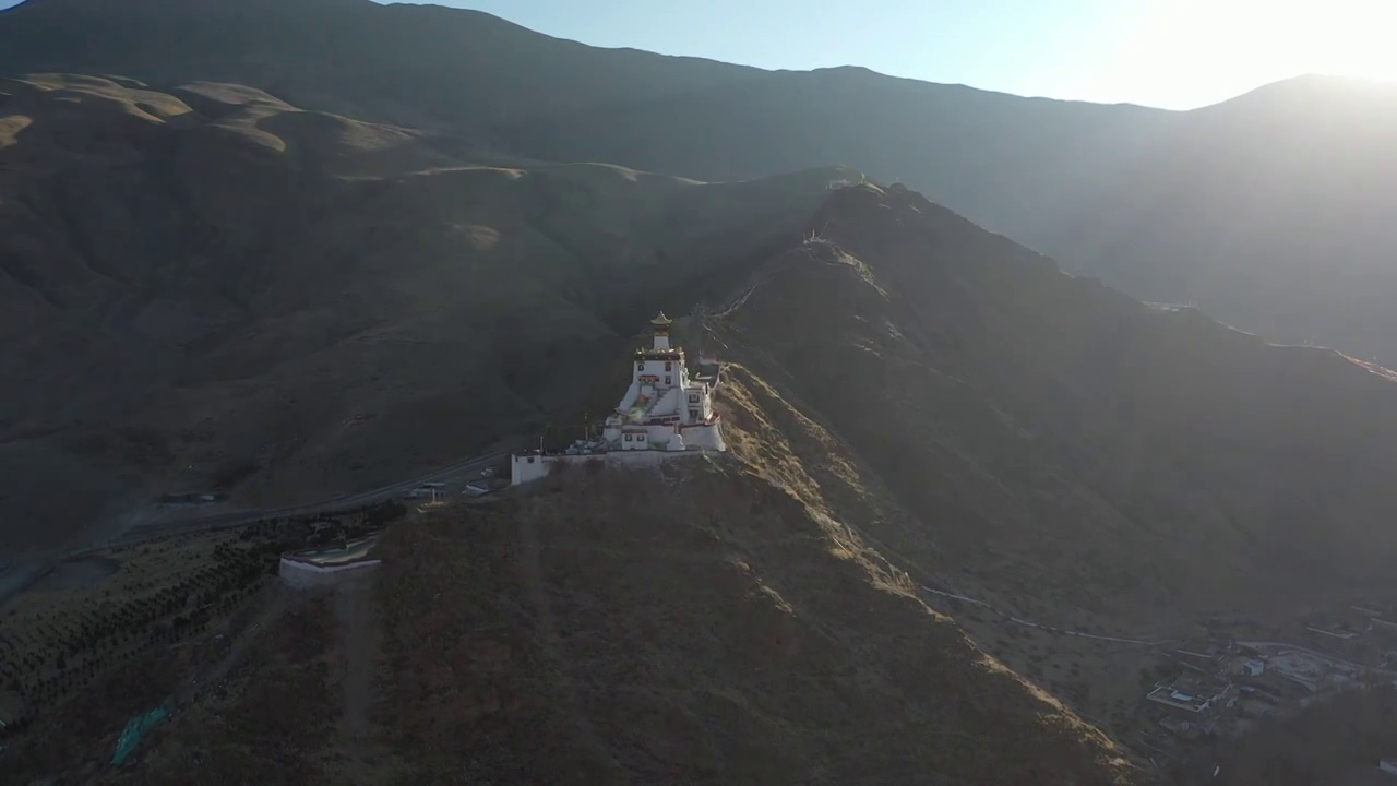 西藏山南雍布拉康航拍视频下载