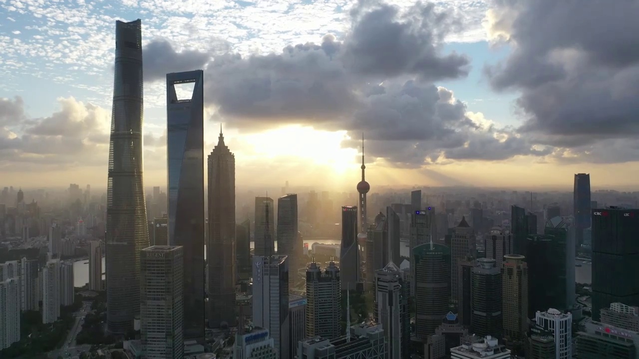 上海陆家嘴晚霞城市航拍视频素材