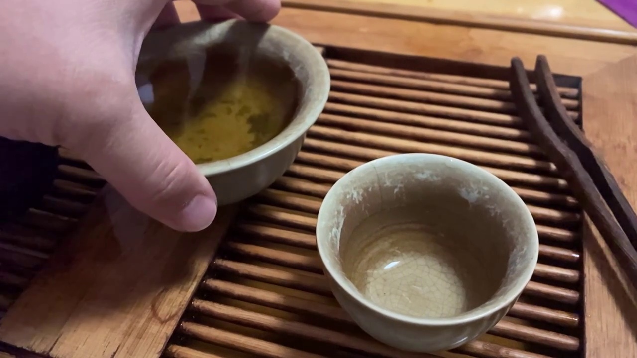 升格镜头下的中国传统饮品：功夫茶视频下载