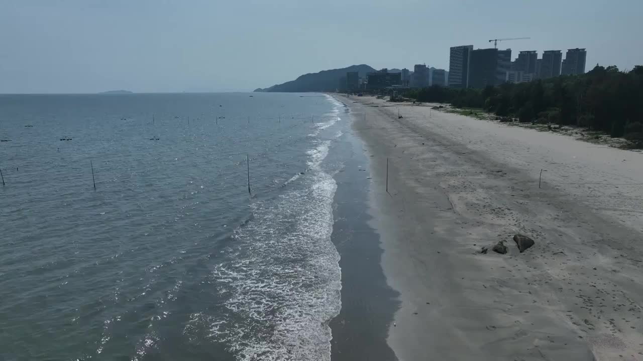 海滩沙滩海浪海边海水海岛视频素材