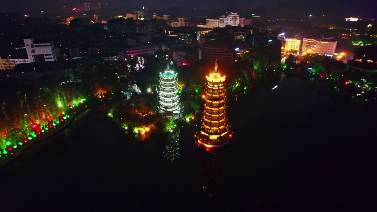 桂林两江四湖双塔夜景视频素材