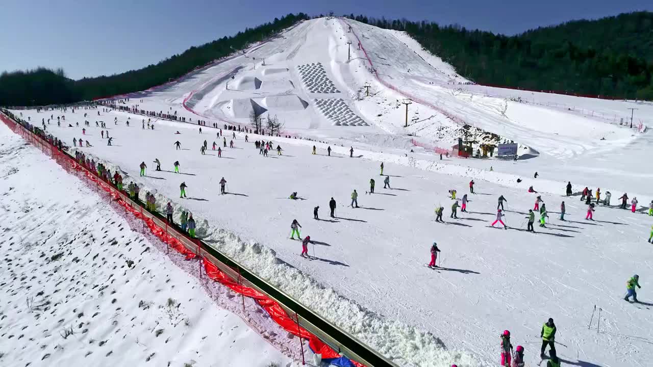 神农架滑雪场航拍视频素材