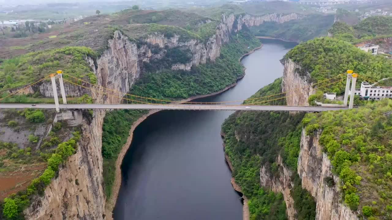 航拍落脚河大桥（九）视频素材