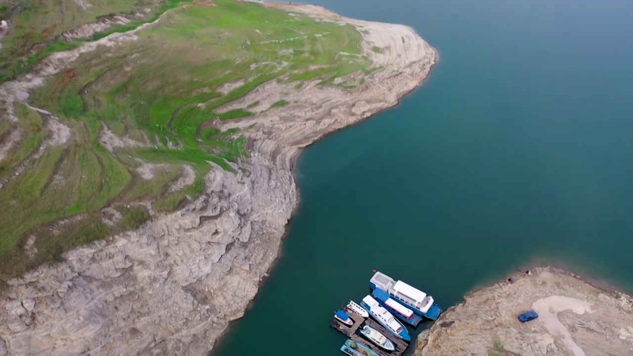 航拍贵州第一湖支嘎阿鲁湖（二）视频素材