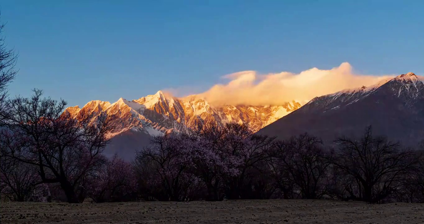 中国西藏自治区林芝市米林县派镇索松村视频素材