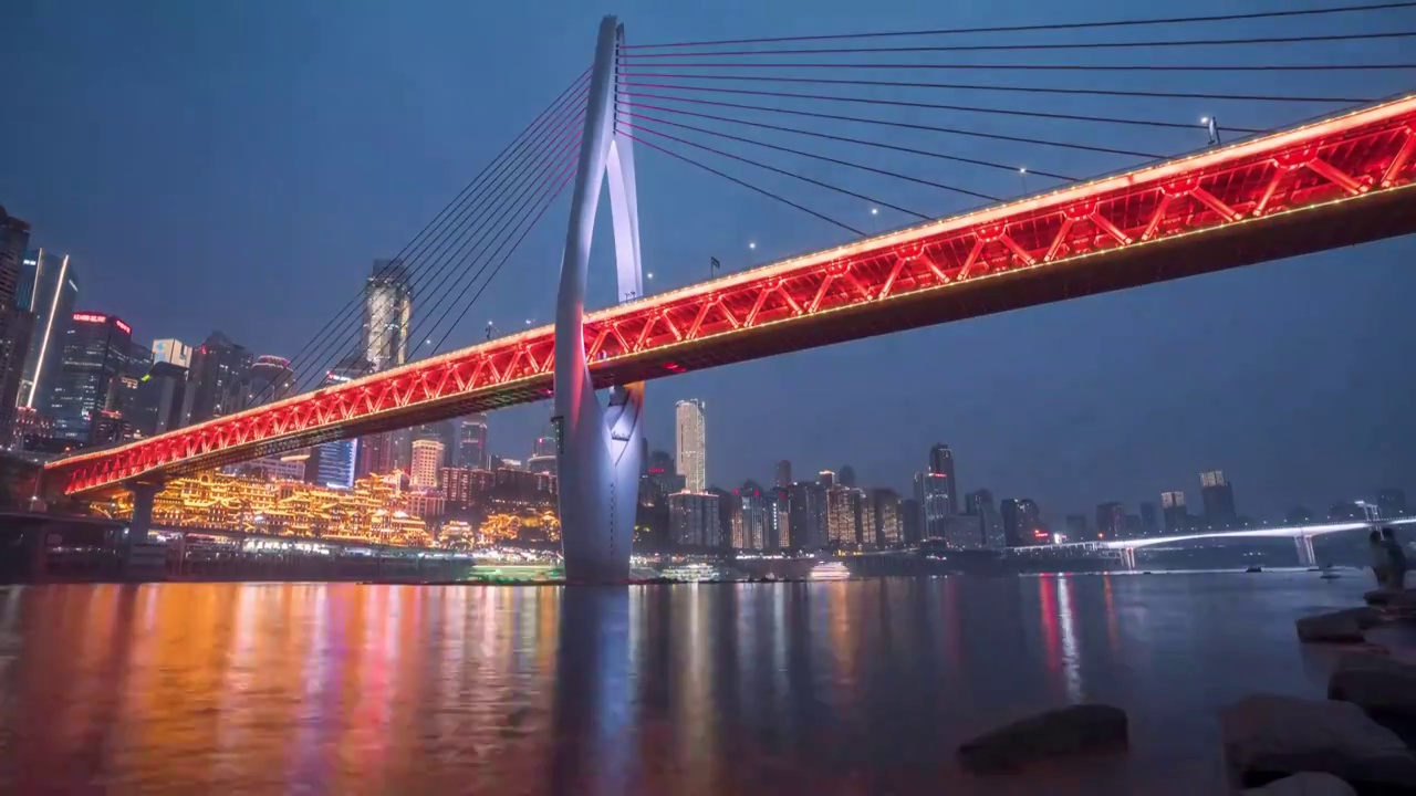重庆嘉陵江千厮门大桥日转夜风光延时视频下载