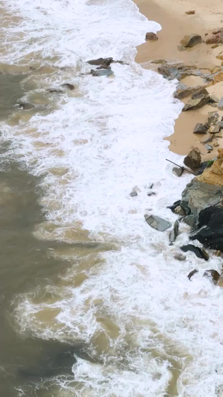 竖屏航拍海岸线（选编）视频素材