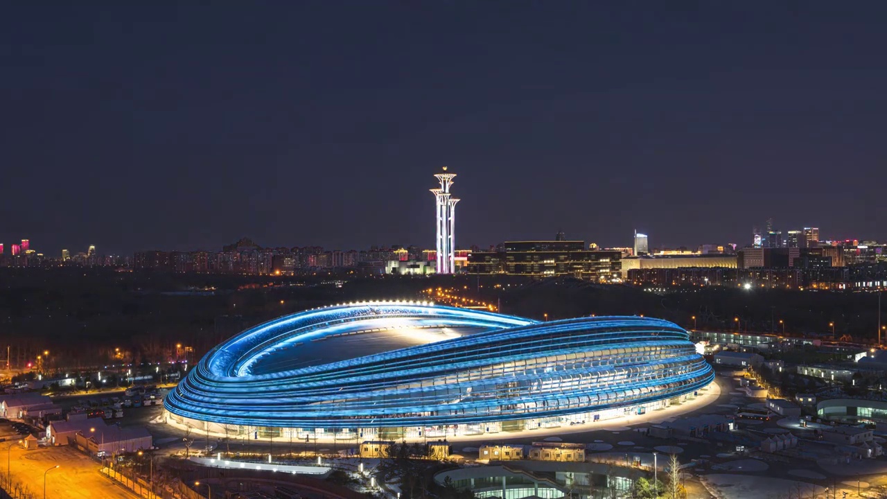 中国北京 国家首滑馆与奥运塔日转夜延时视频素材