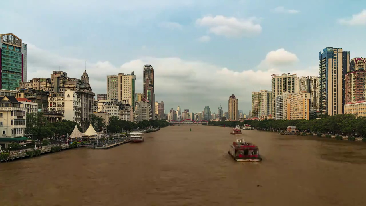 “龙舟水”流入广州珠江视频素材