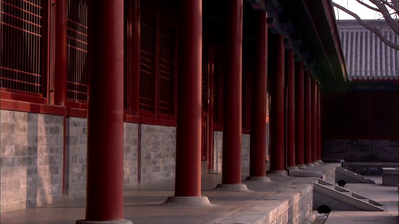 北京天坛神乐署内宫殿走廊滑轨镜头视频下载