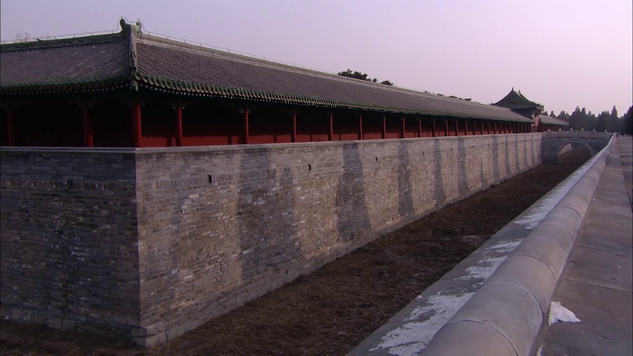 北京天坛斋宫外层砖城滑轨镜头视频素材