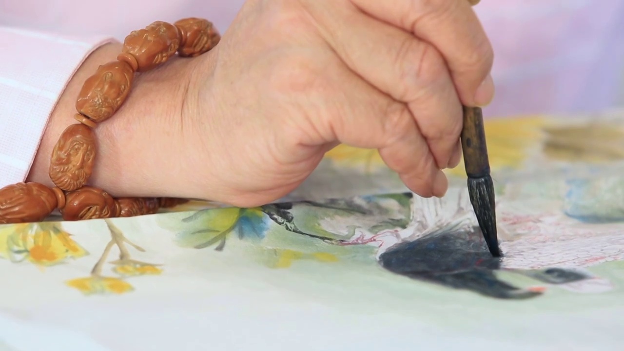中国画家使用毛笔绘画视频下载